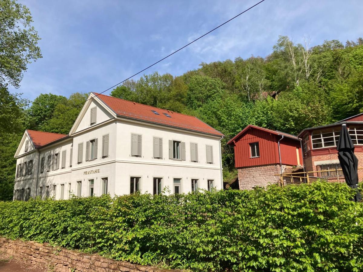 Aparthotel Gästehaus Phantasie Eisenach Exterior foto